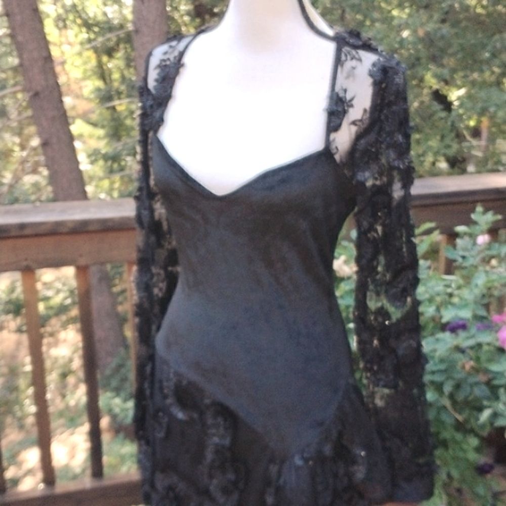 Yvan & Marzia Velvet Evening Dress Baddie Whimsigoth - Picture 2 of 10